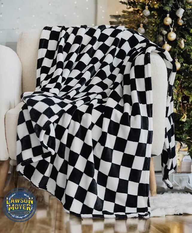 Checkered Soft Throw Blanket (47" x 78")