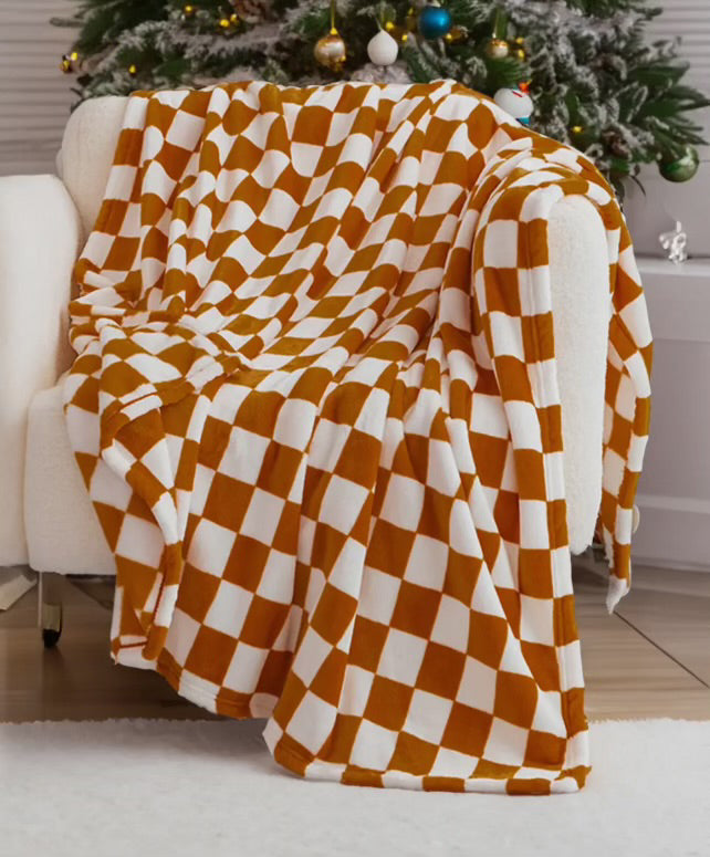 Checkered Soft Throw Blanket (47" x 78")